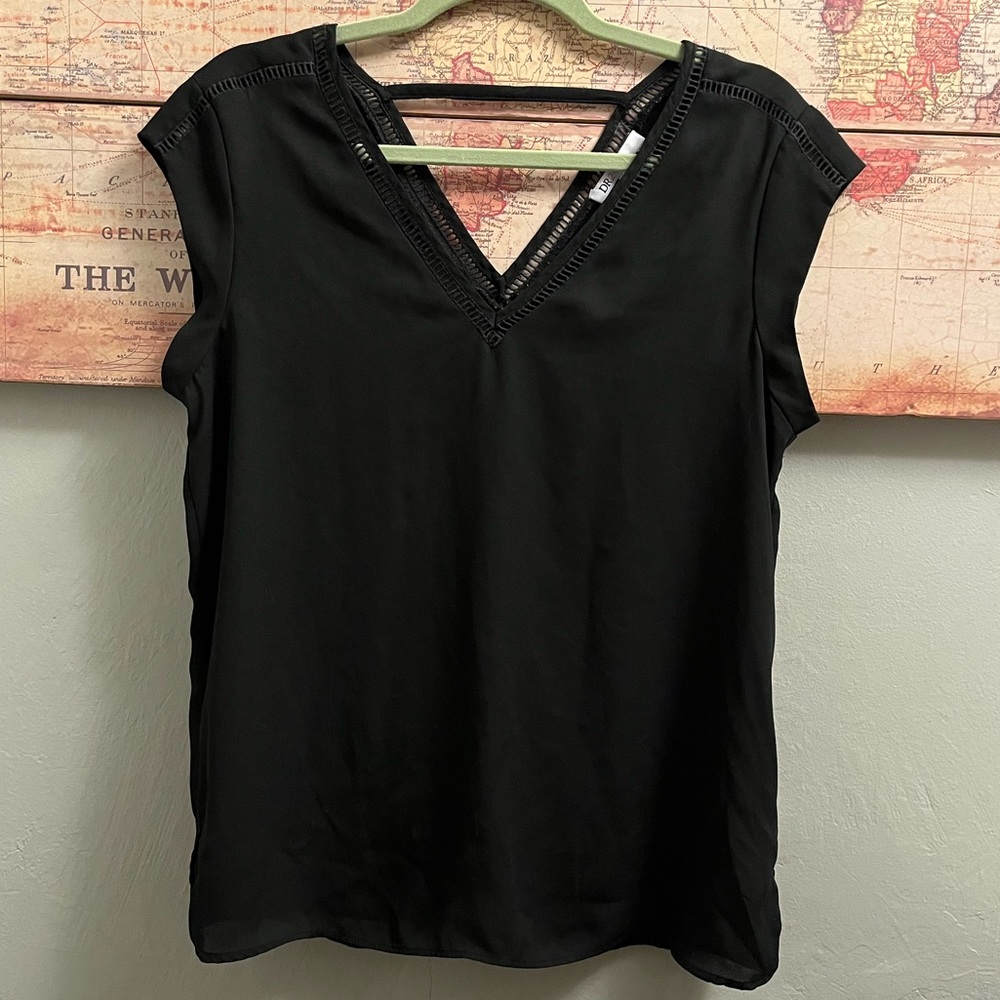 DR2 polyester blouse w/ v neck+back w/ thin strap detail on backside across top